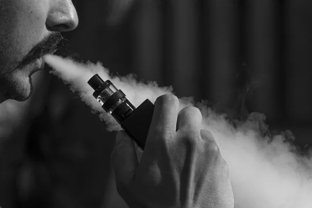 how to charge alibarbar vape - Professional Guide and Review